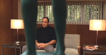 דיוויד צ'ייס והסופרנוס (2): "איך ייתכן שכולנו התאהבנו בטוני סופרנו השמוק"
