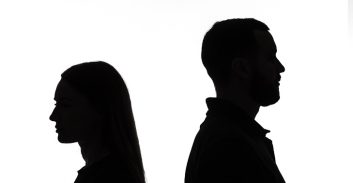 סכום המזונות שישלם אסיר לשעבר ששקוע בחובות כבדים ואחד מילדיו נכה