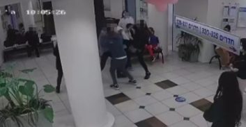 רמלה: בית המשפט זיכה צעירה שהואשמה בתקיפת רופא