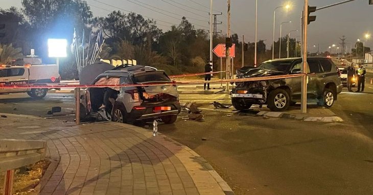 רכבים תאונה אור אדום הרוג חיצונית