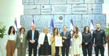 הוענקו עיטורי הנשיא למאבק בזנות ובסחר בבני אדם