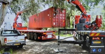 הרצליה: רשות מקרקעי ישראל והמשטרה הרסו ופינו שוק איכרים פיראטי