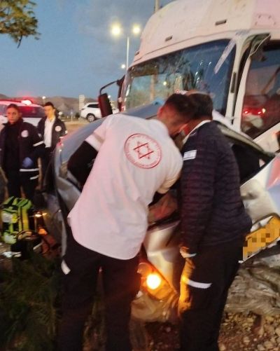 תאונה קטלנית שני הרוגים צומת אלמוג (מד"א)