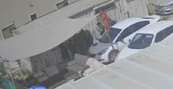 עצור בחשד לתקיפת שוטרים שוחרר בזכות סרטון שחשף הסנגור